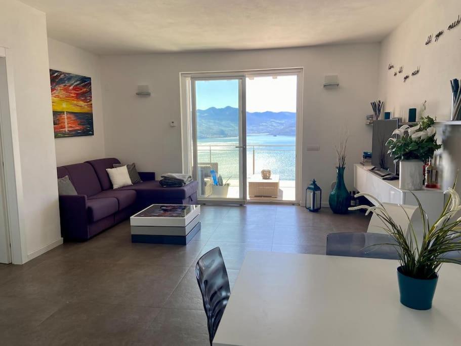 Piccolo Paradiso Vista Lago Con Piscina Privata Riva di Solto Buitenkant foto